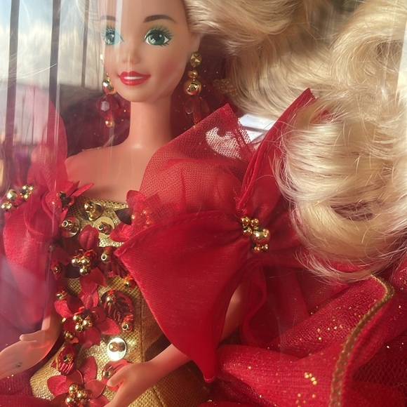 1993 Holiday Barbie NIB Mint Condition - Picture 5 of 16